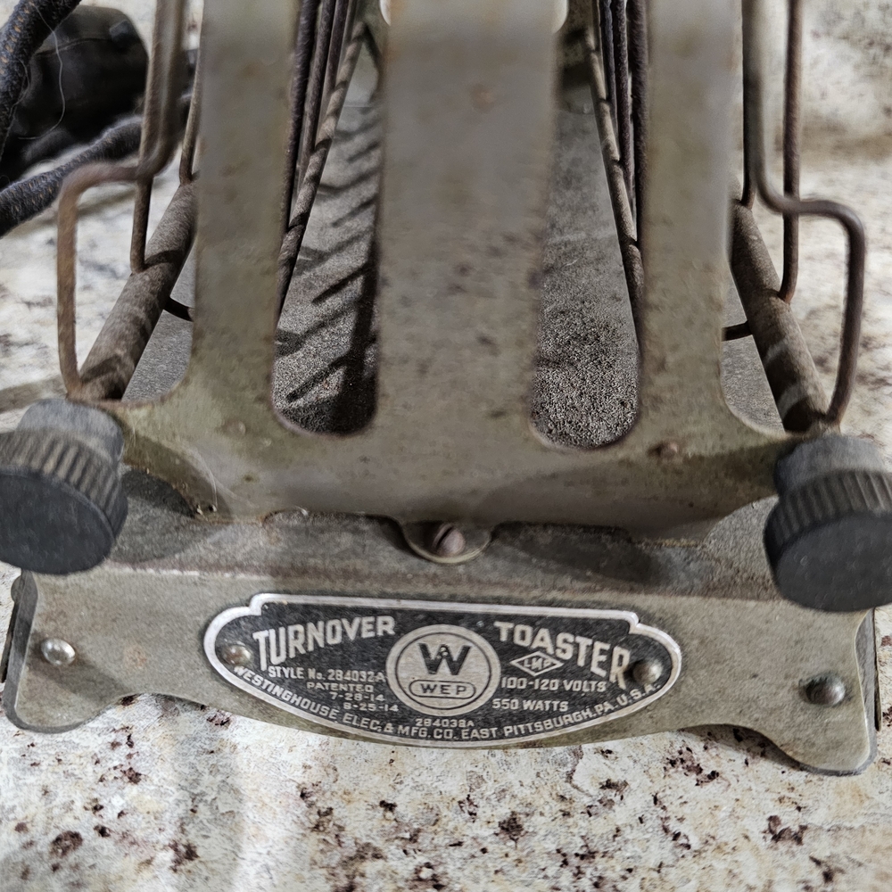 Vintage Turnover Toaster with Cord - Picture 2 of 9